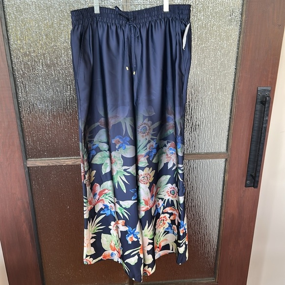 Lauren Ralph Lauren wide leg floral bottom drawstring pants size XL. - Picture 4 of 14